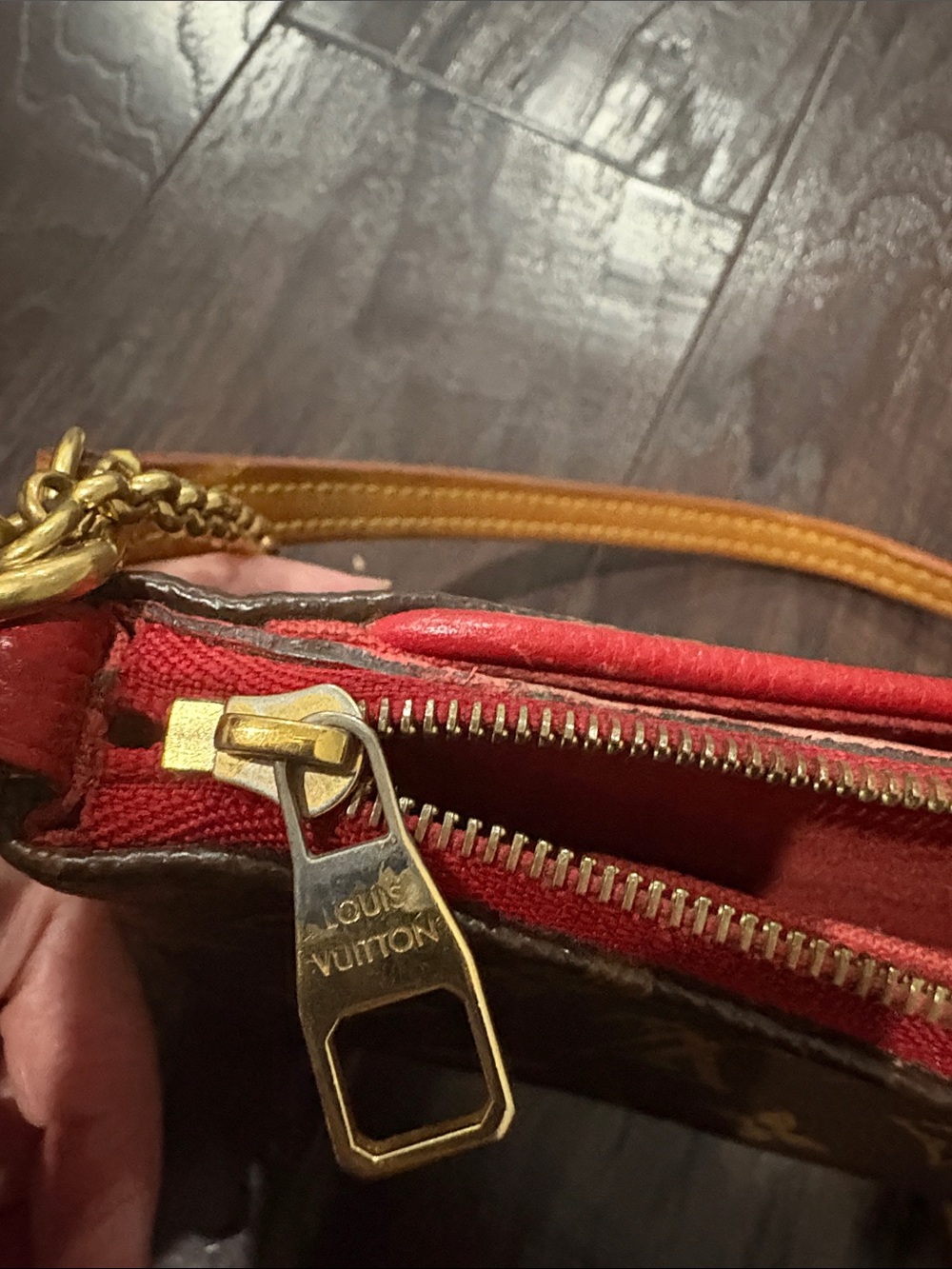 Louis Vuitton Pallas Clutch - Picture 6 of 11